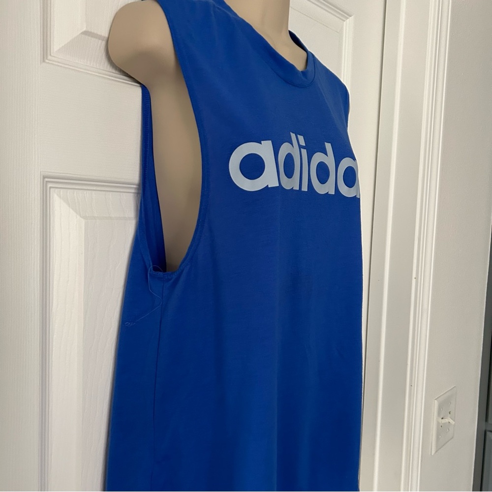 Adidas Muscle TeeSize Med - Picture 3 of 3